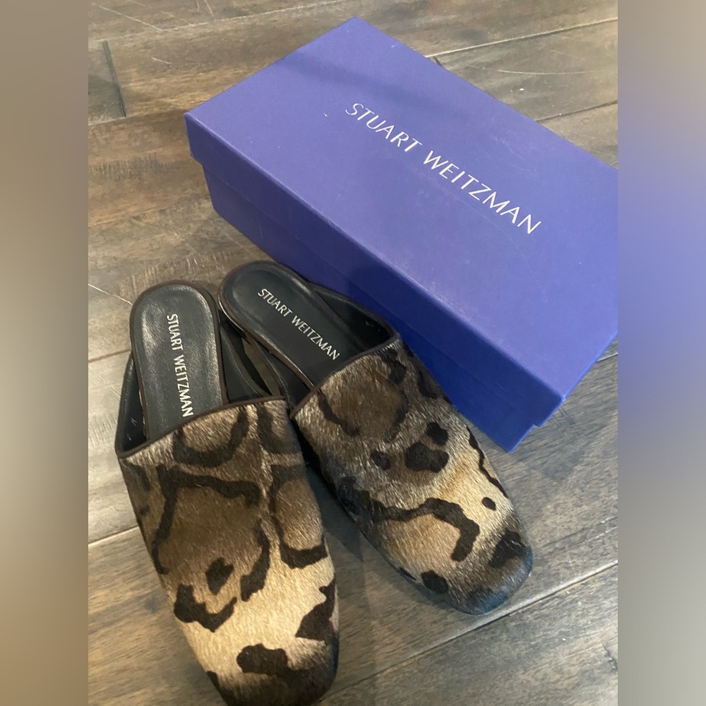 Stuart Weitzman. Size 9. Flats
